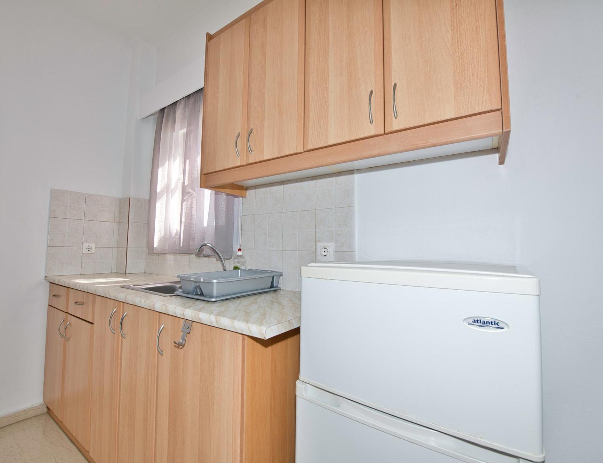 Ira Apartments Kamári Eksteriør billede