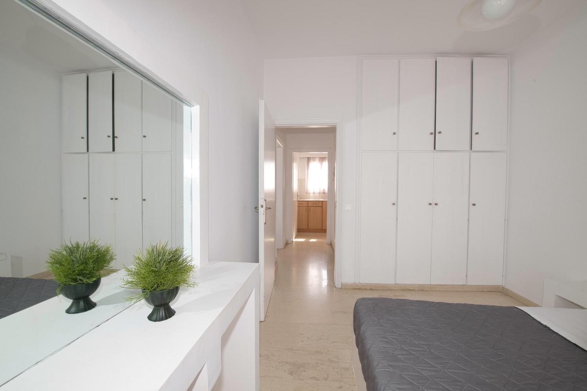 Ira Apartments Kamári Eksteriør billede