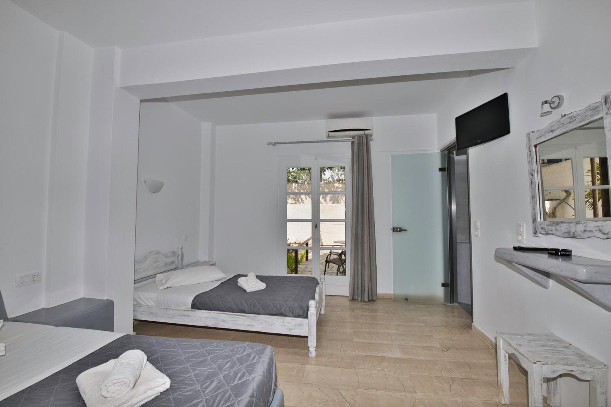 Ira Apartments Kamári Eksteriør billede